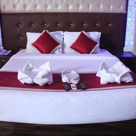 Royal Villa Beach Resort Govind Nagar エクステリア 写真